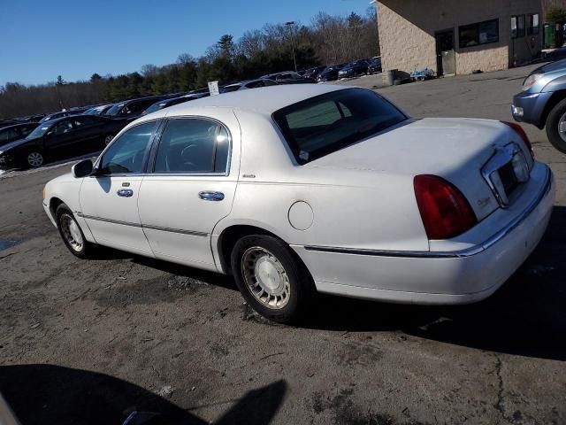 2001 Lincoln Town Car Executive