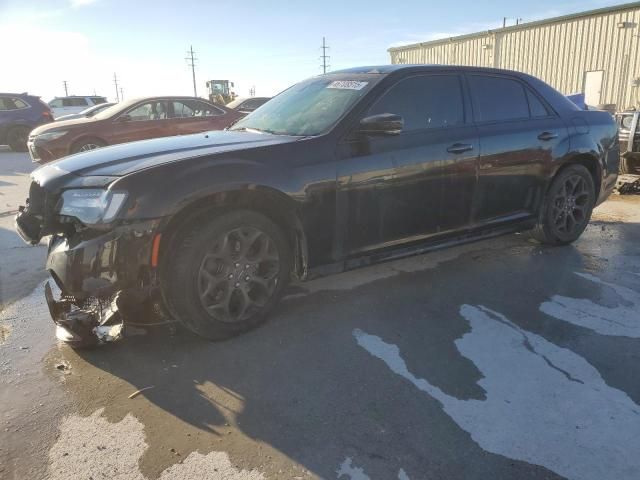 2016 Chrysler 300 S