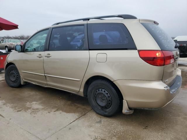 2004 Toyota Sienna CE