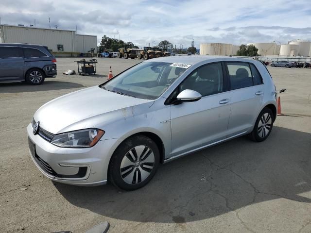 2016 Volkswagen E-GOLF SE