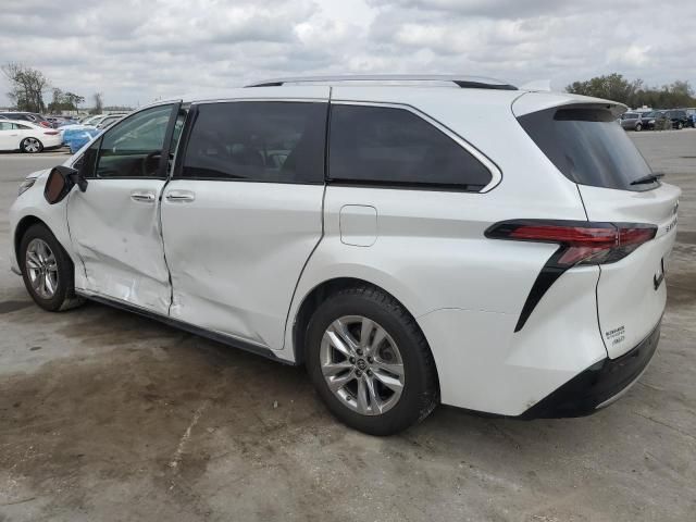 2022 Toyota Sienna Limited