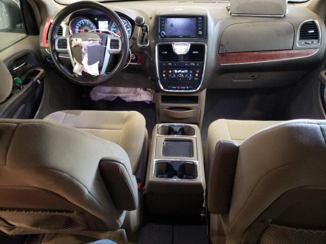 2012 Chrysler Town & Country Touring