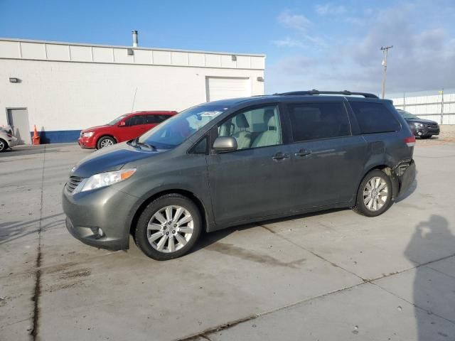 2012 Toyota Sienna XLE