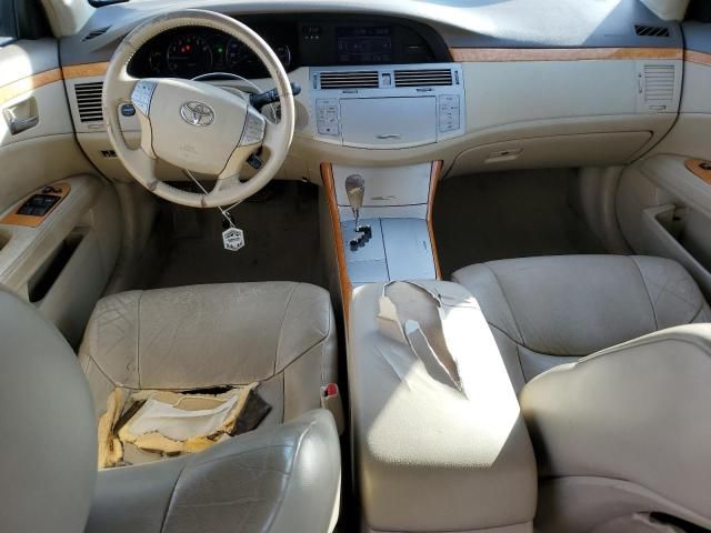 2005 Toyota Avalon XL