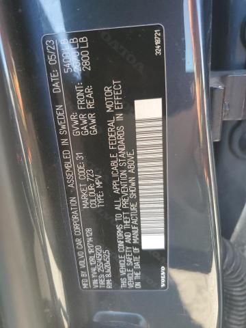 2024 Volvo XC60 Plus
