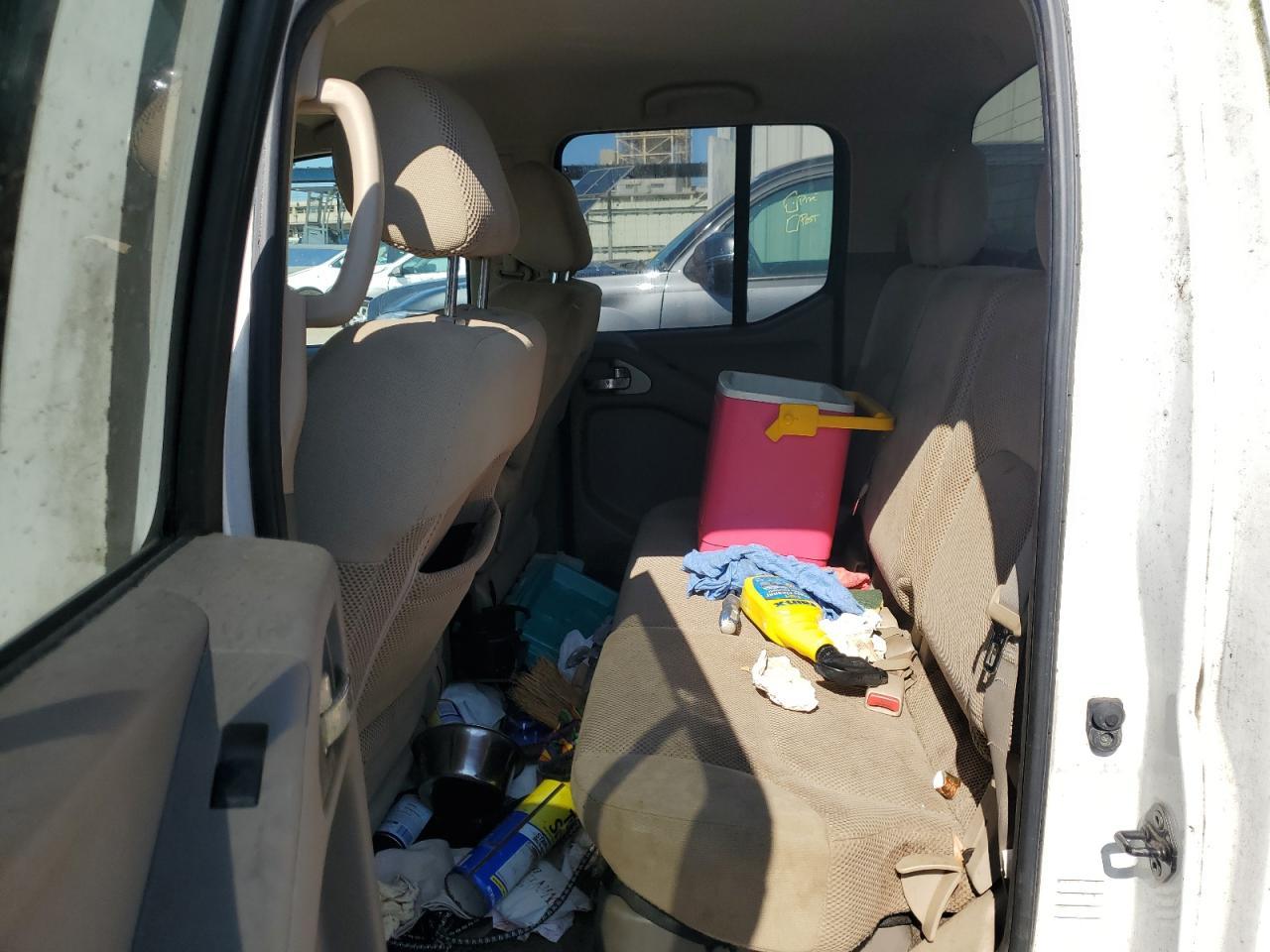 2008 Nissan Frontier Crew cab le