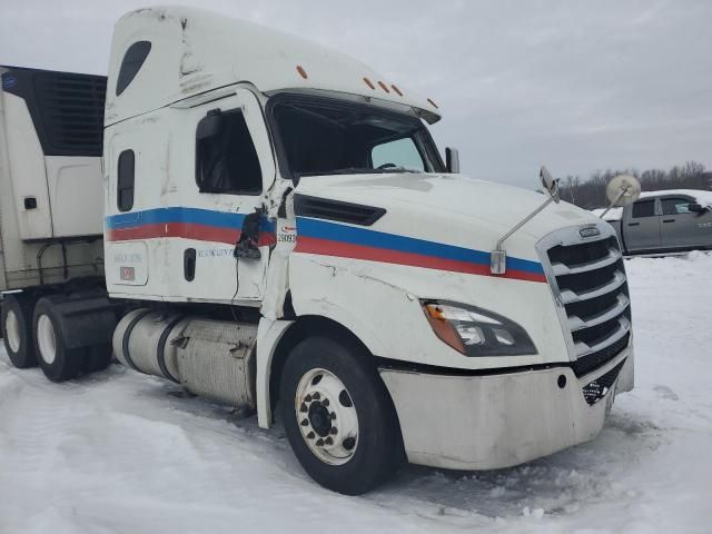 2020 Freightliner Cascadia Semi Truck