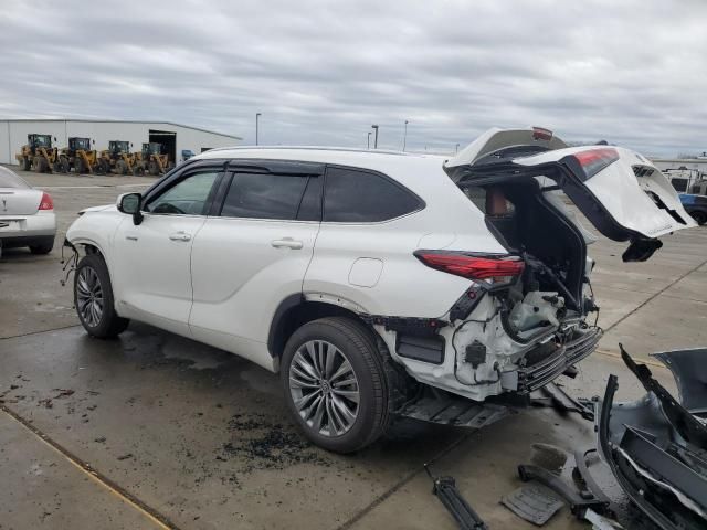 2021 Toyota Highlander Hybrid Platinum