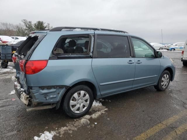 2007 Toyota Sienna CE