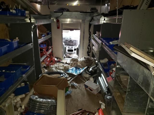 2021 Ford Econoline E450 Super Duty Cutaway Van