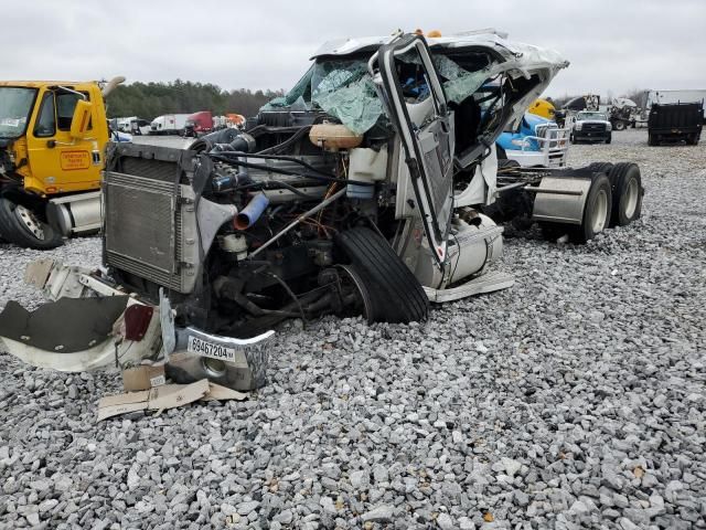 2018 Freightliner Conventional Coronado 132