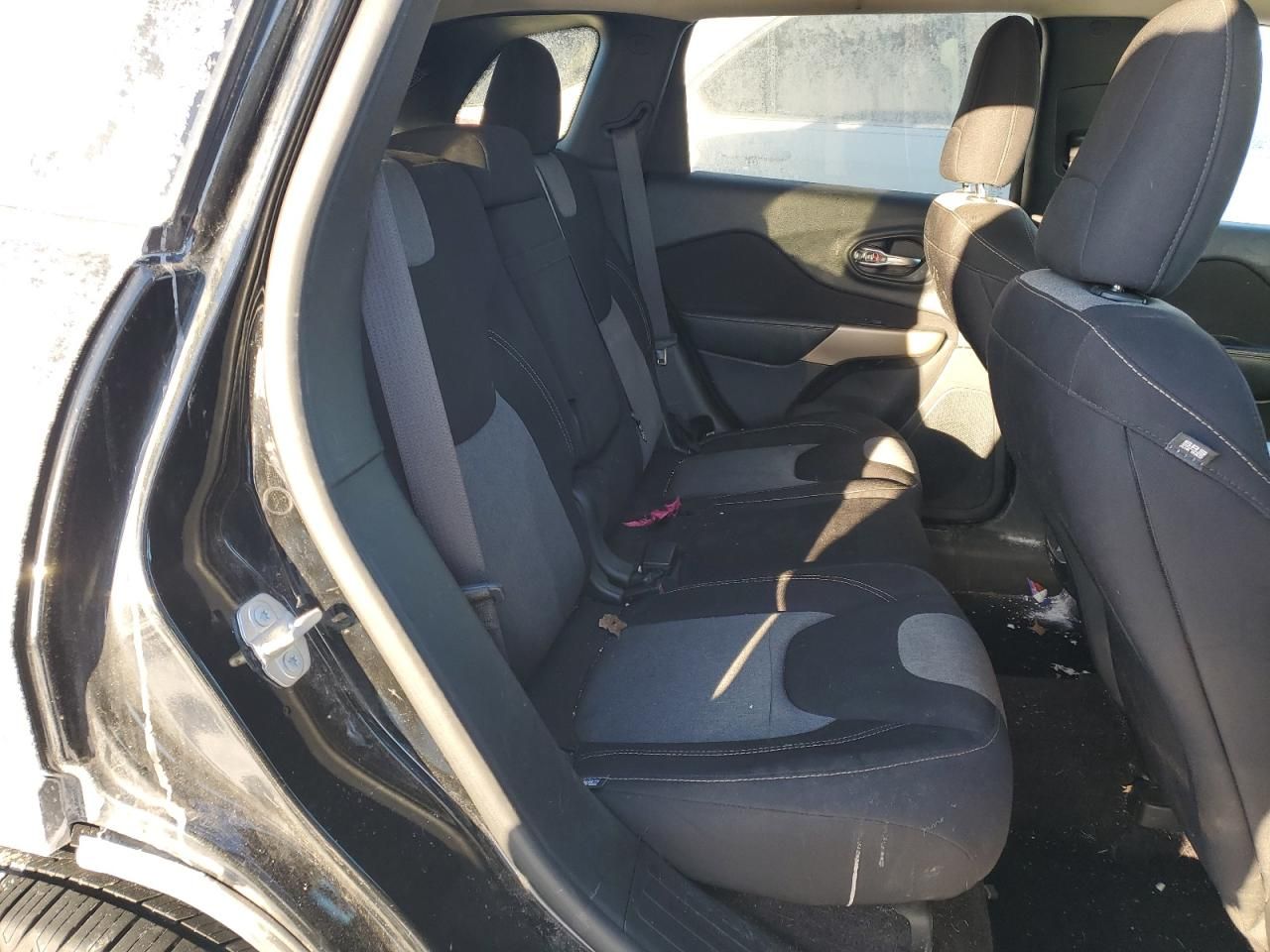 2017 Jeep Cherokee Sport