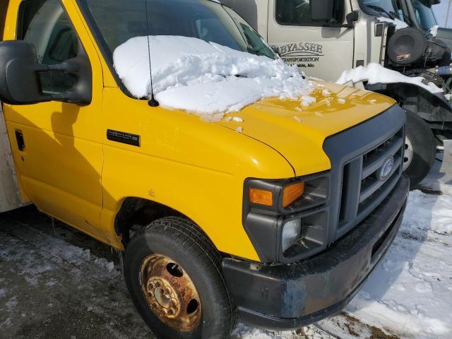 2016 Ford Econoline E350 Super Duty Cutaway Van