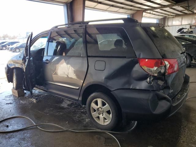 2007 Toyota Sienna CE