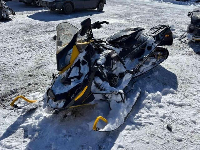 2013 Skidoo 2013 Skidoo Renegade