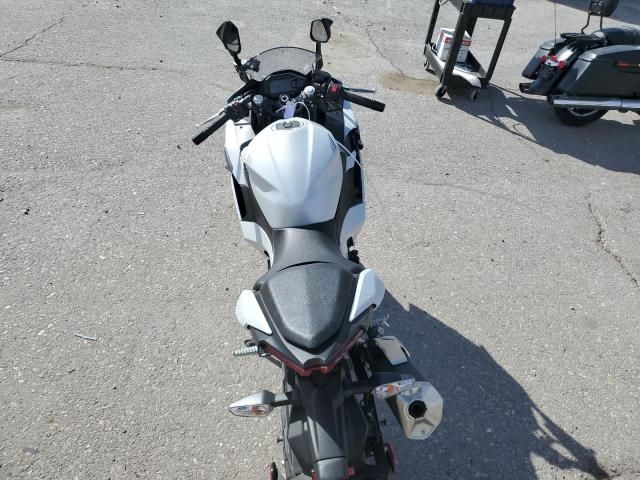 2024 Kawasaki EX500