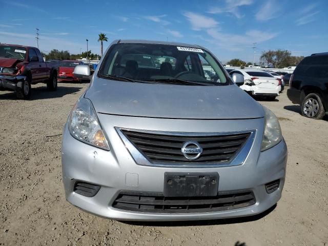 2013 Nissan Versa S