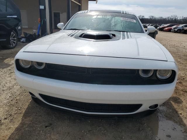 2015 Dodge Challenger SXT Plus