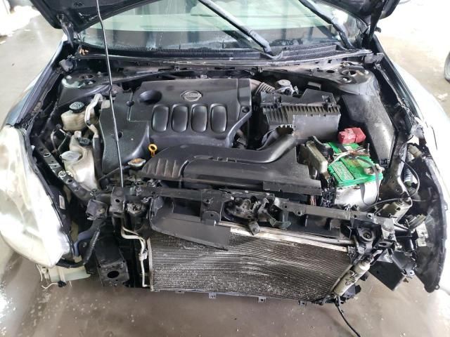 2010 Nissan Altima Base