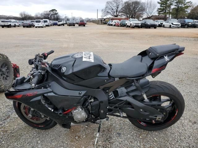 2015 Yamaha YZFR1