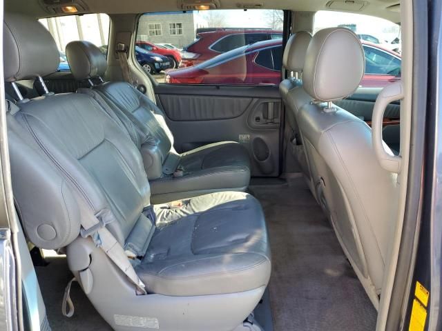 2008 Toyota Sienna XLE