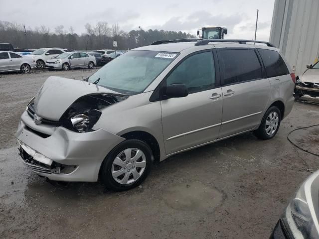 2005 Toyota Sienna CE