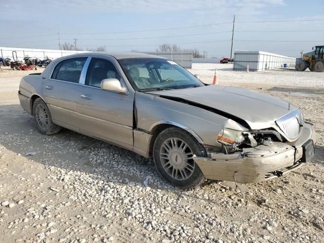 2010 Lincoln Town Car Signature Limited