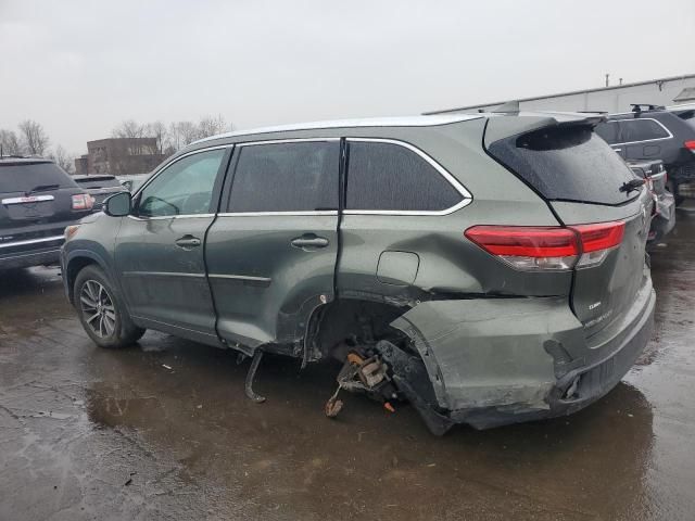 2018 Toyota Highlander SE