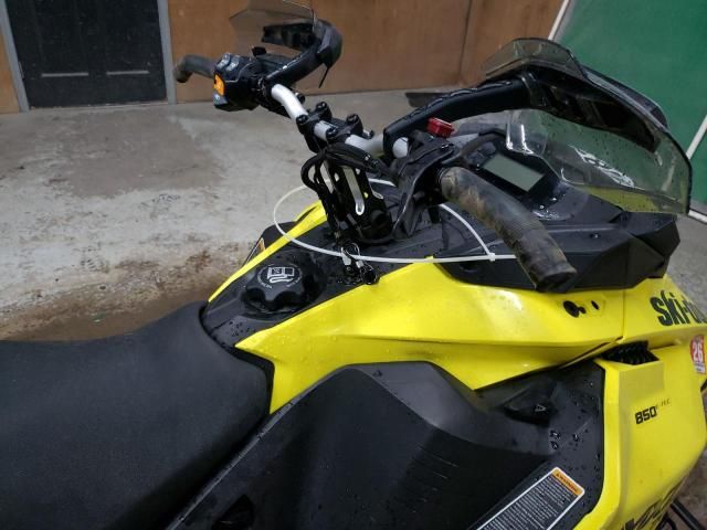 2020 Skidoo 2020 Skidoo MX Z TNT