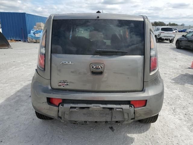 2010 KIA Soul +