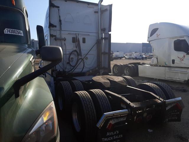 2016 Freightliner Cascadia 125 Semi Truck