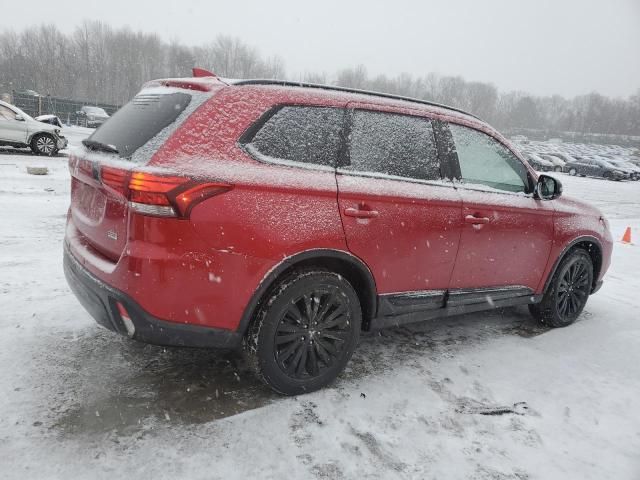 2020 Mitsubishi Outlander SE