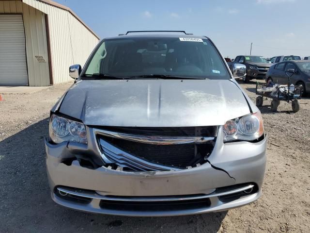 2015 Chrysler Town & Country Touring L