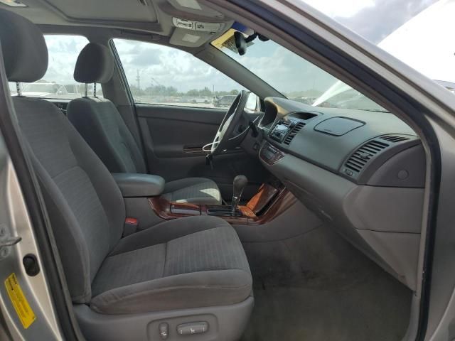 2005 Toyota Camry LE