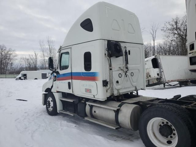 2020 Freightliner Cascadia Semi Truck