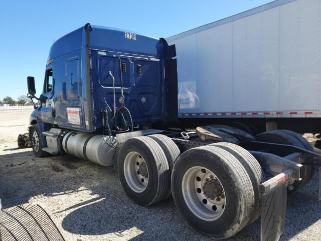 2014 Freightliner Cascadia Semi Truck