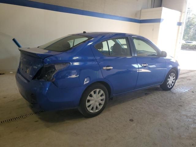 2013 Nissan Versa S