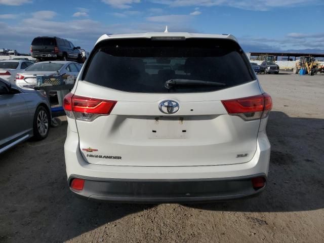 2018 Toyota Highlander SE