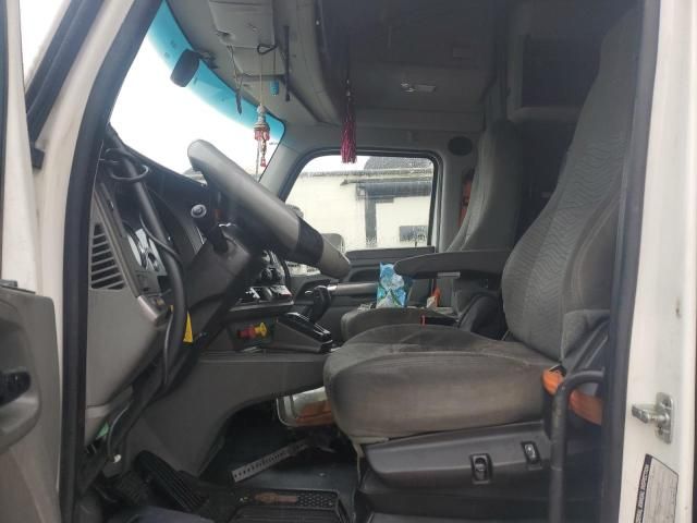 2018 Kenworth Construction T680