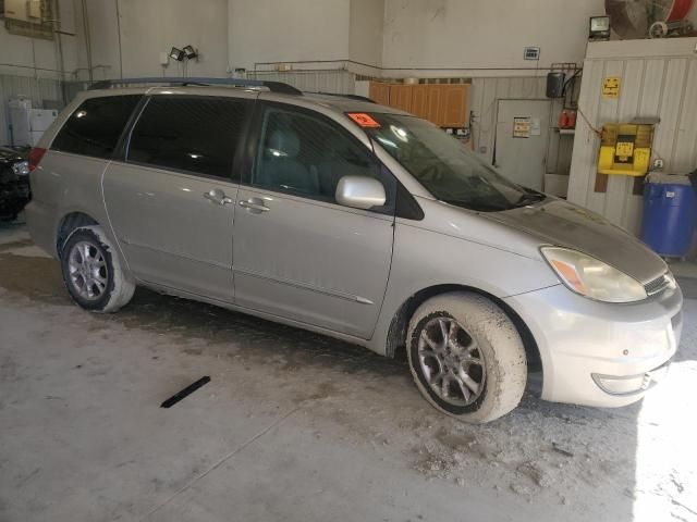 2004 Toyota Sienna XLE