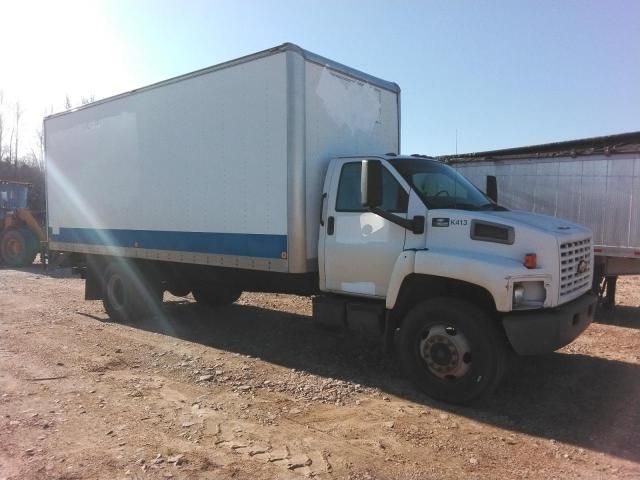 2004 Chevrolet C7500 C7C042