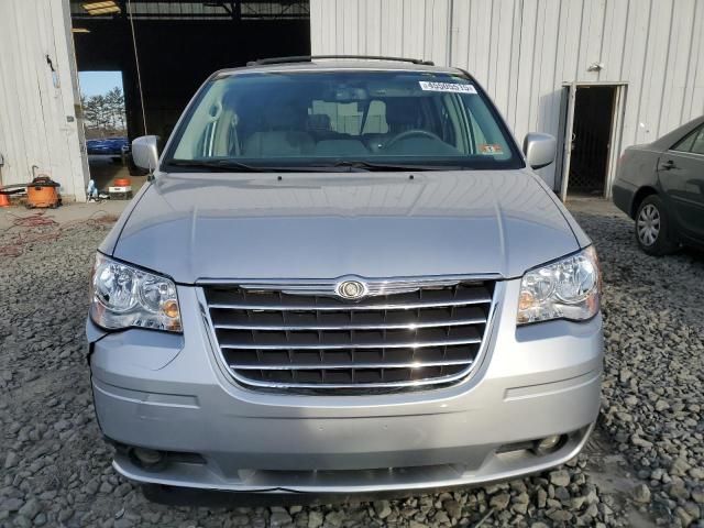 2009 Chrysler Town & Country Touring