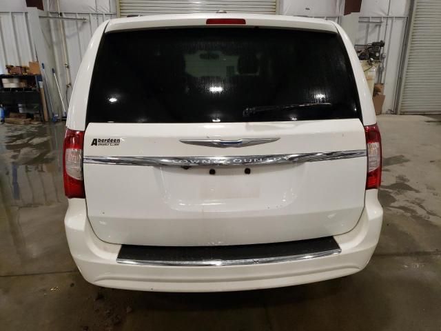 2012 Chrysler Town & Country Touring