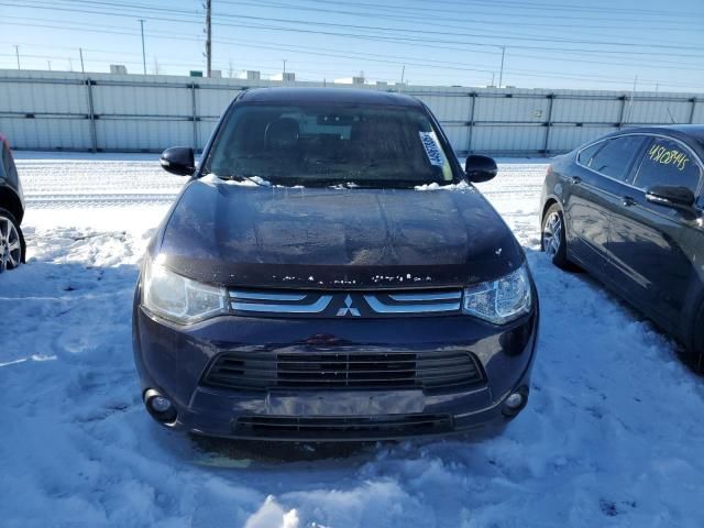 2014 Mitsubishi Outlander SE