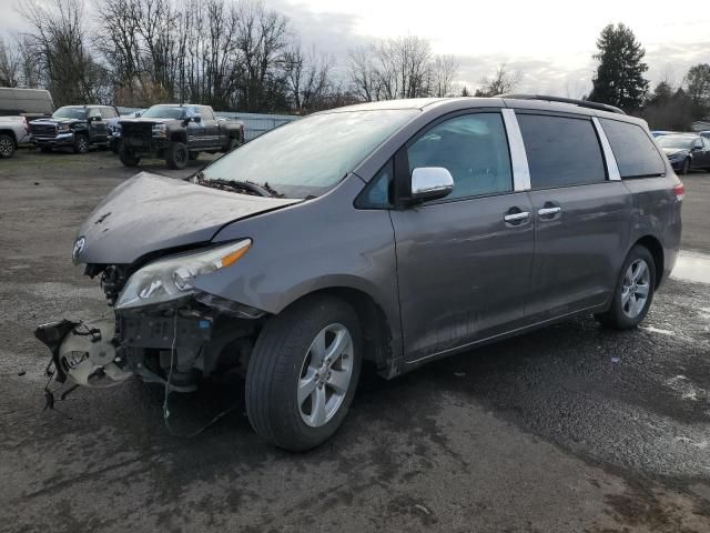 2012 Toyota Sienna LE