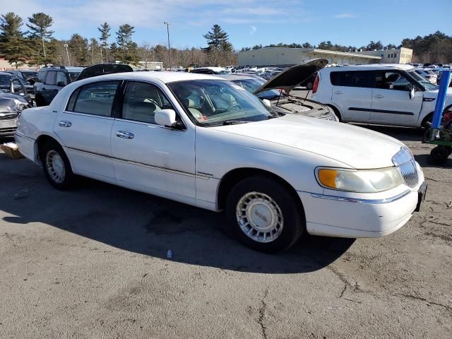 2001 Lincoln Town Car Executive