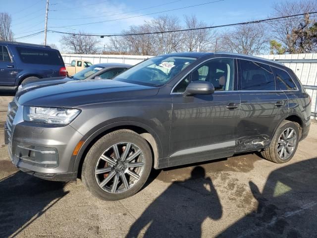 2019 Audi Q7 Premium Plus