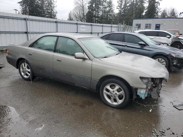 2000 Lexus ES 300