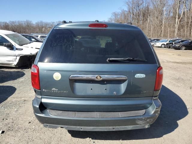 2005 Chrysler Town & Country Limited