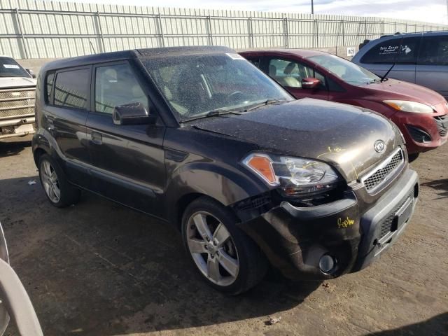 2010 KIA Soul +